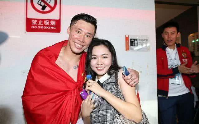 “嗨哥”抱得美人归数数那些曾让恒大球员拜倒在石榴裙下的她们