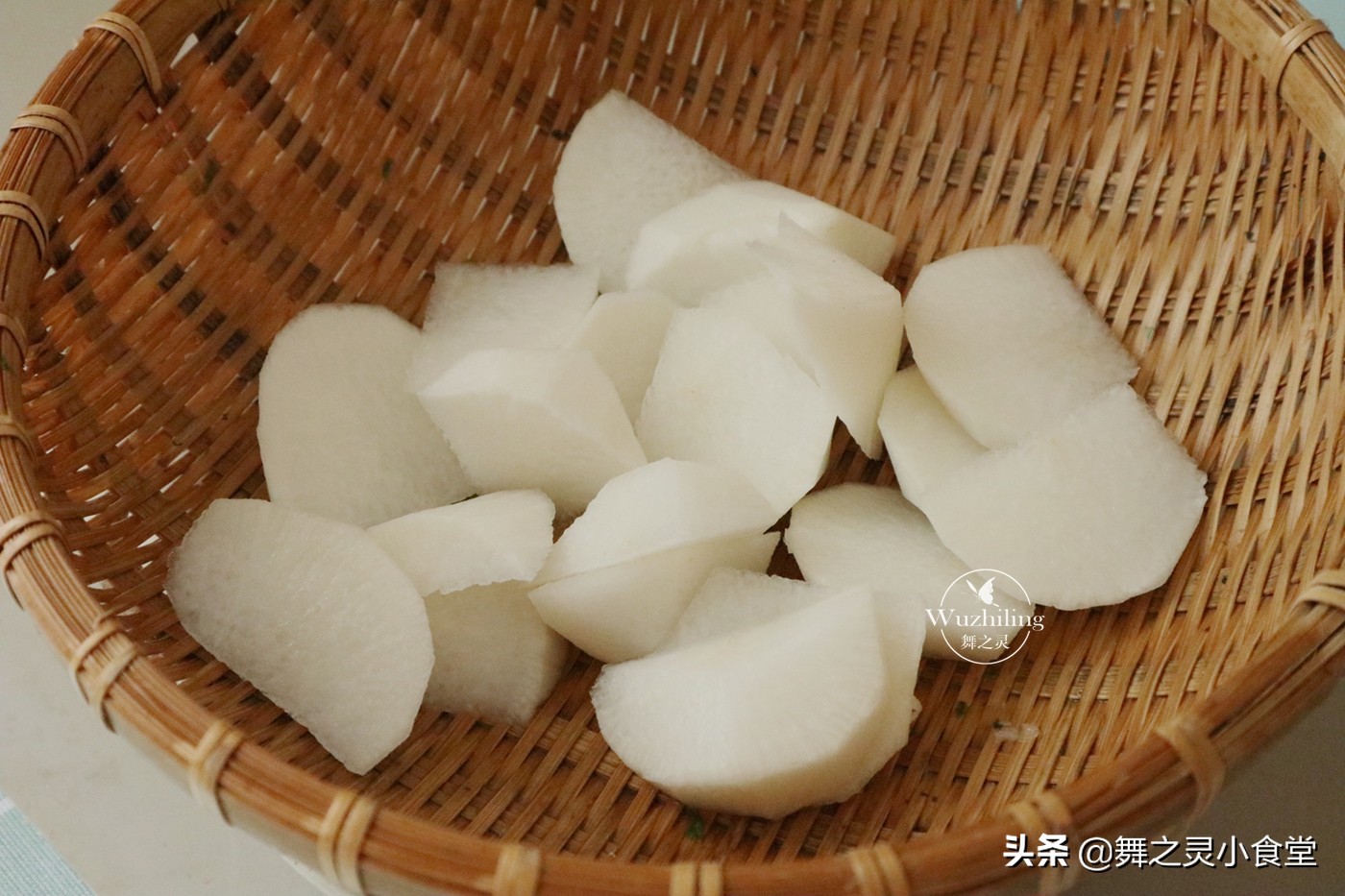 秋天最爱喝这个汤,夏天给家人多煲这道汤简单滋补