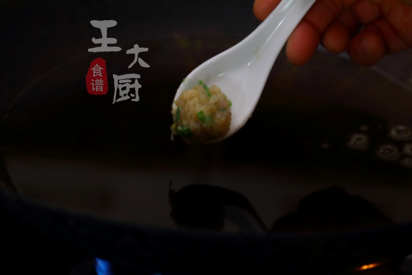 炸鸡肉丸子怎么做才能酥脆,酥炸鸡肉丸