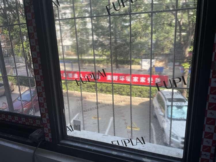 小区紧张车位如何倒进去,小区车位紧张怎么定位