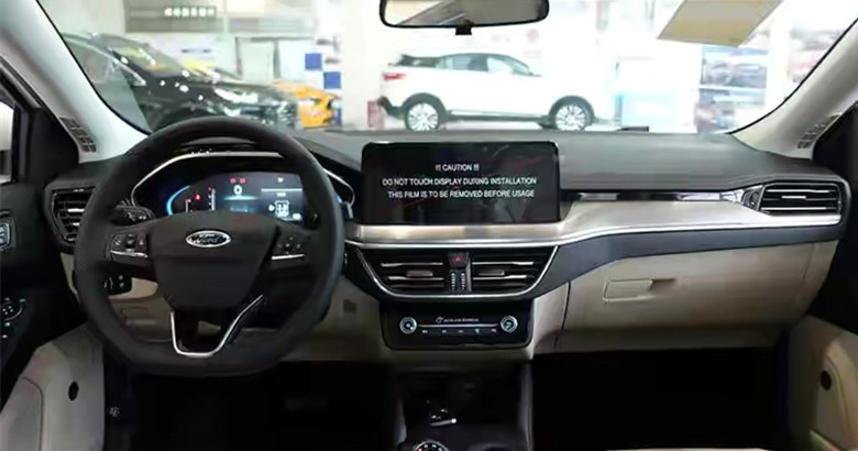 福特福克斯最新款车内展示,福克斯新款到店