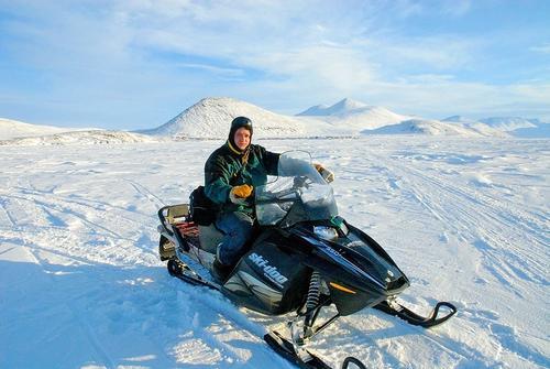 加拿大面积和人口为什么不成正比,加拿大比中国多多少平方公里