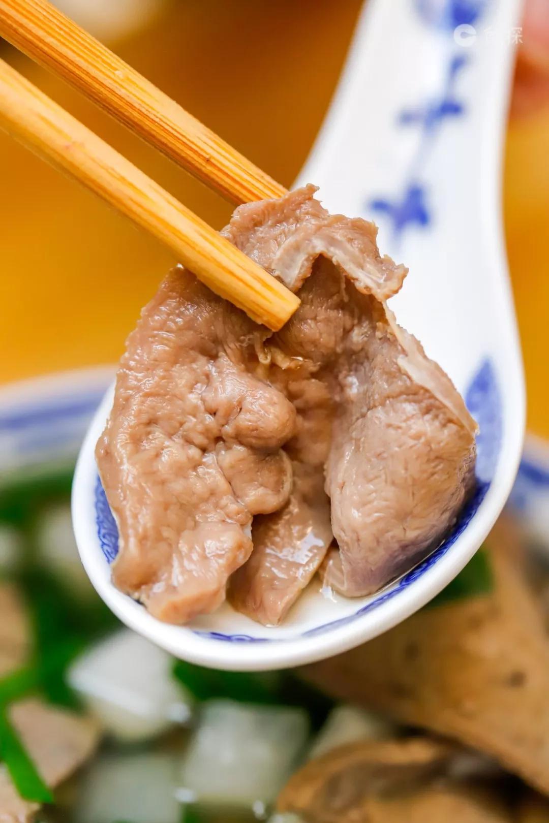 开在老居民楼里的火锅店,开在居民楼下的地道老火锅