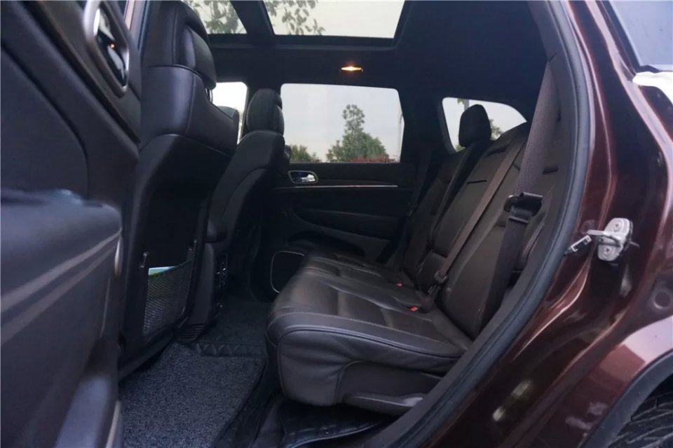 2017大切诺基3.0l基本操作流程,大切诺基3.0l值得入手吗