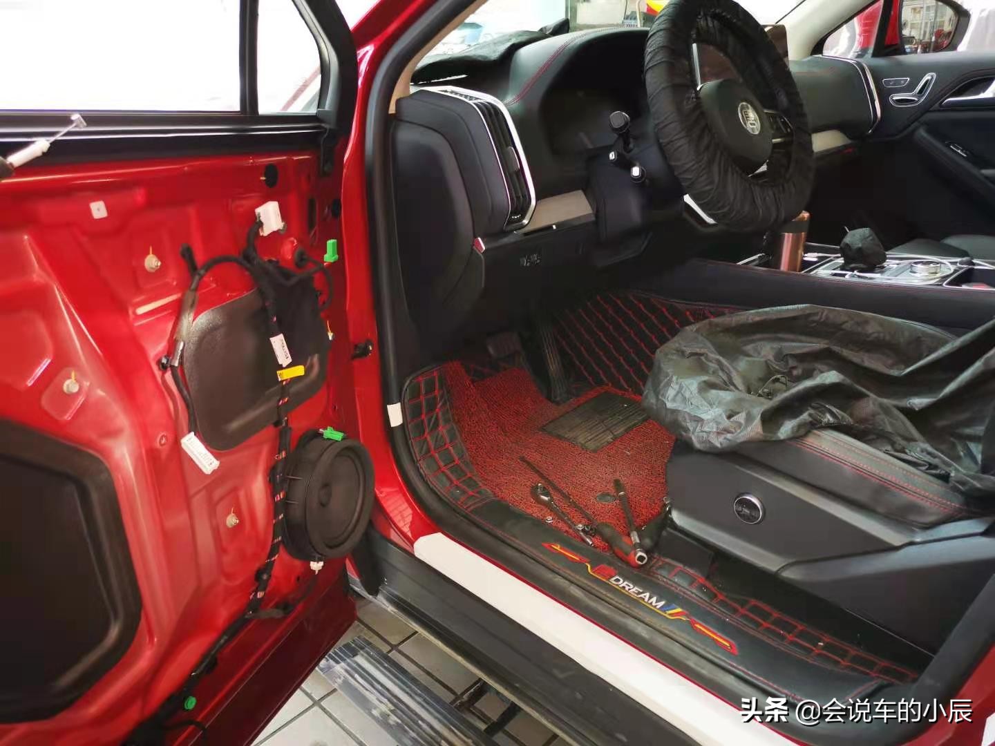 唐ev车钥匙功能解读,22款唐ev车内nfc感应