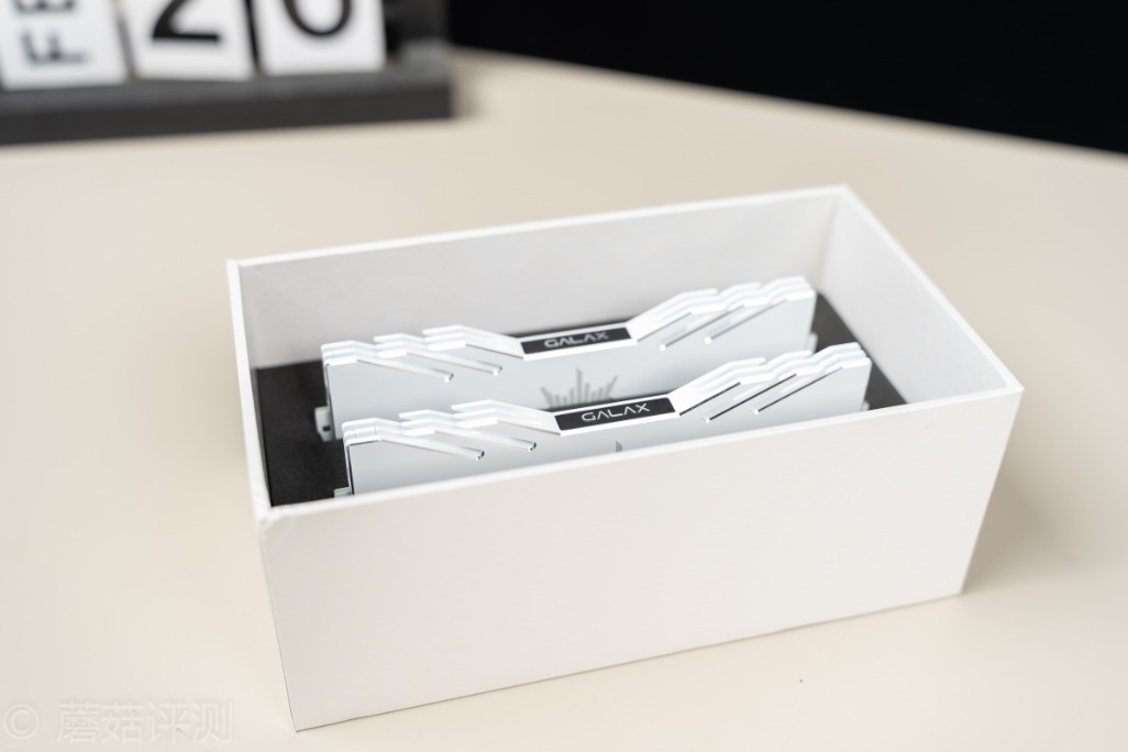 影驰4000hofextreme超频,影驰hofddr43600超频