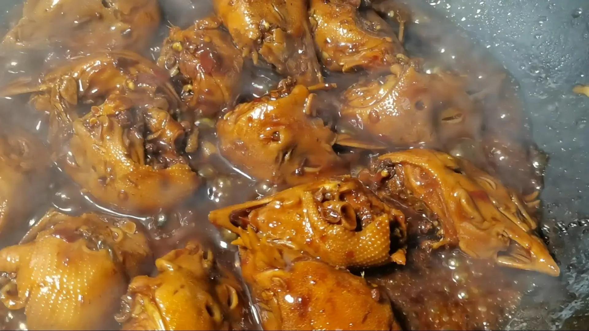 正宗红烧鸡头开袋即食,8元一斤炸鸡头