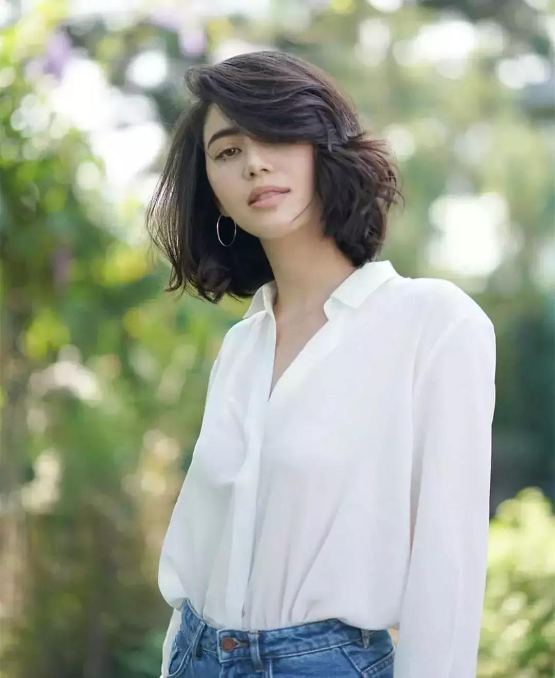 短发卷发怎么打理好看,不用打理又好看的短发