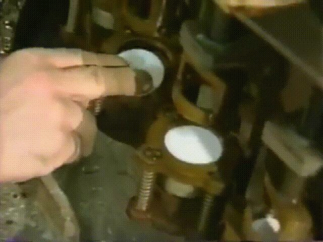 乒乓球是如何制造,乒乓球是由什么制作的