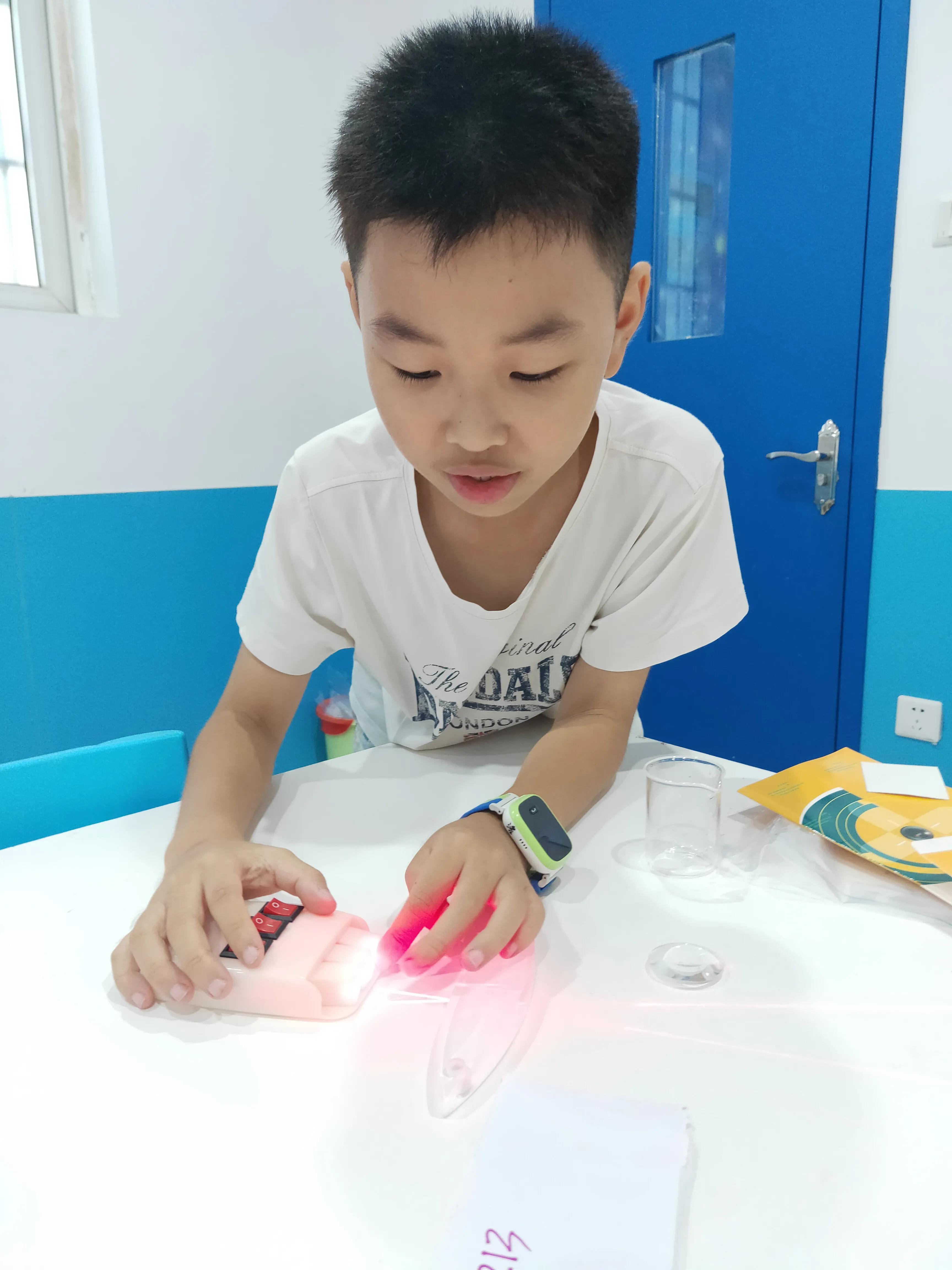 照相机为什么能拍照儿童,照相机为什么能拍照片