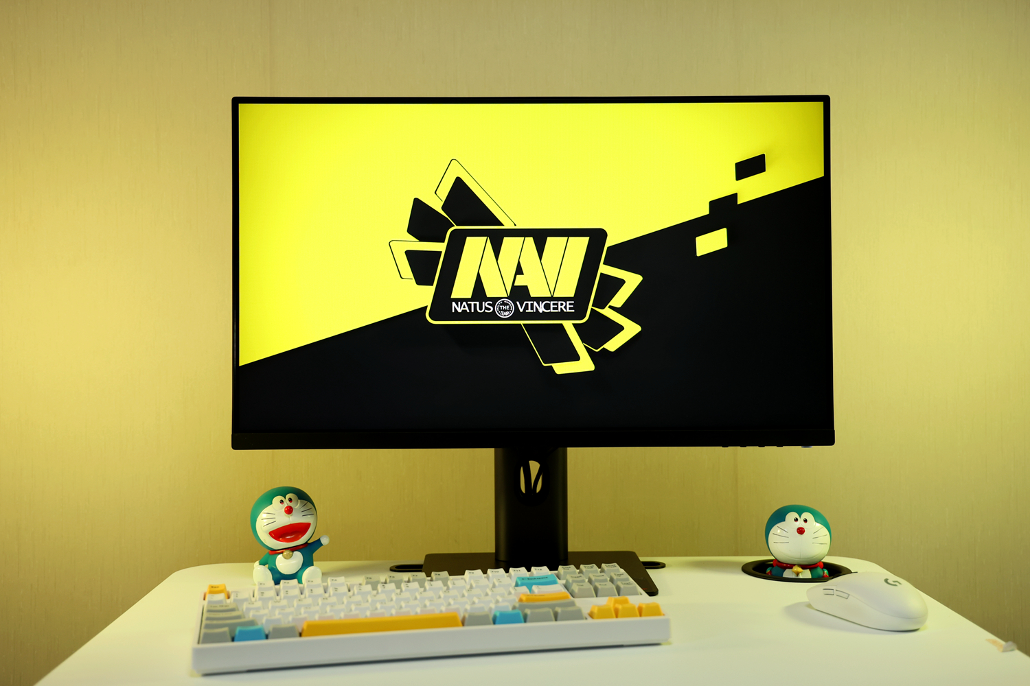 年轻人的第一台240hz电竞神器——小米最新款24.5寸显示器评测