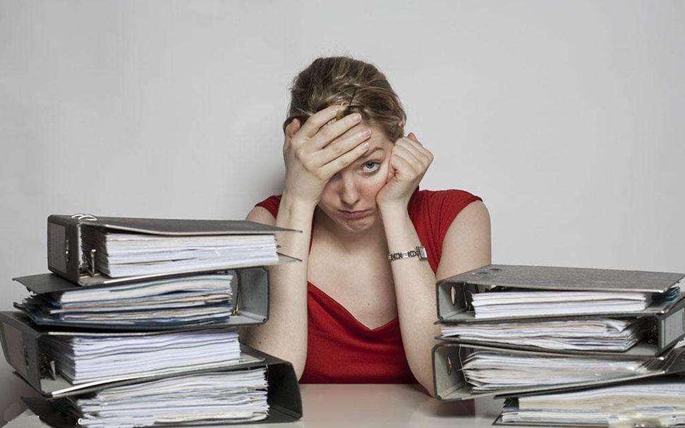 恋爱中处于被动怎么办,恋爱一方主动一方被动