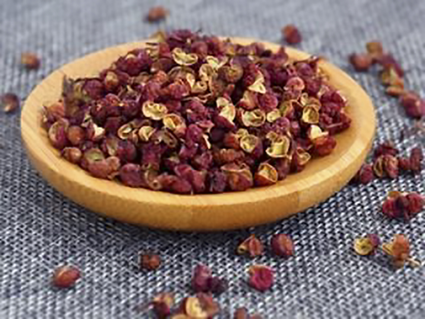 大米生虫了怎么保存,大米生虫子不要晒帮你一招搞定