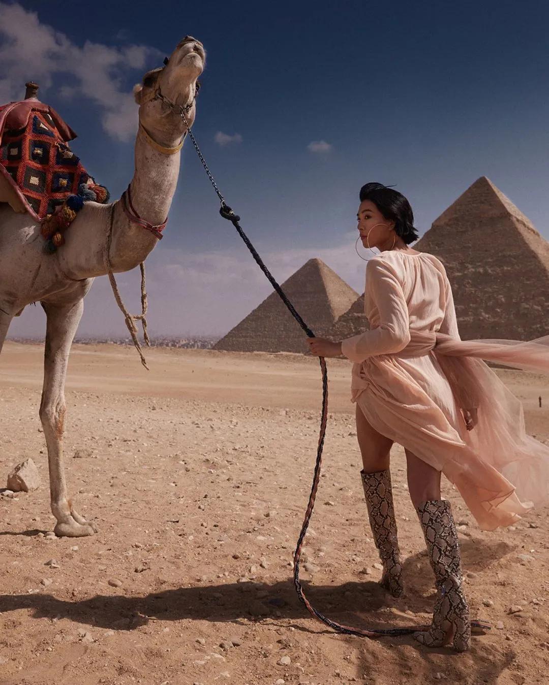 外形被嘲土气是个时尚绝缘体,被嘲笑又黑又丑韩国女星