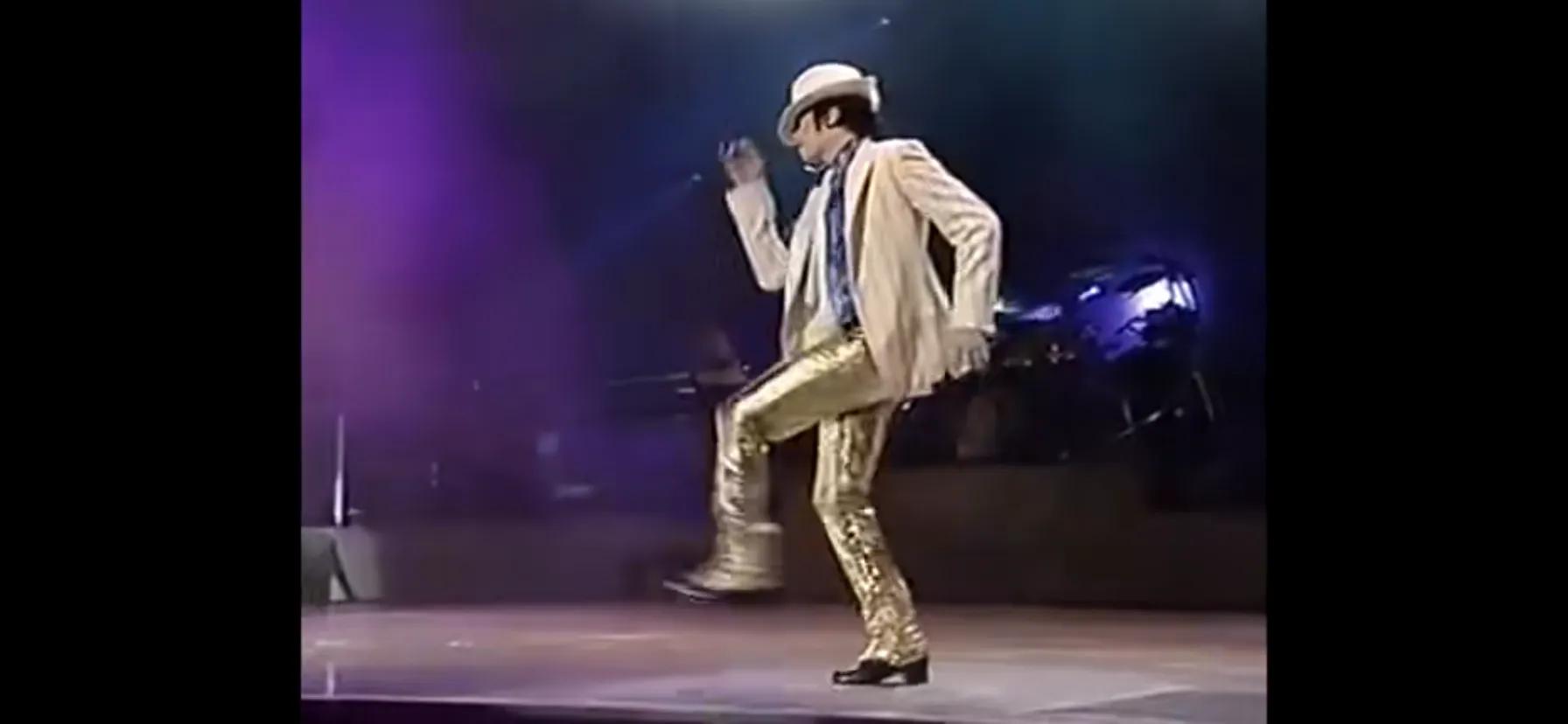 迈克尔杰克逊刚出道时的舞蹈全集,迈克尔杰克逊最经典演唱会舞蹈