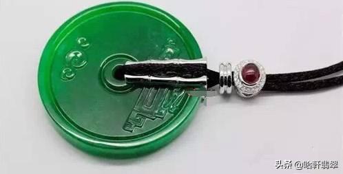 平平无奇的豆种翡翠,为何能让马云豪掷700万拍下?