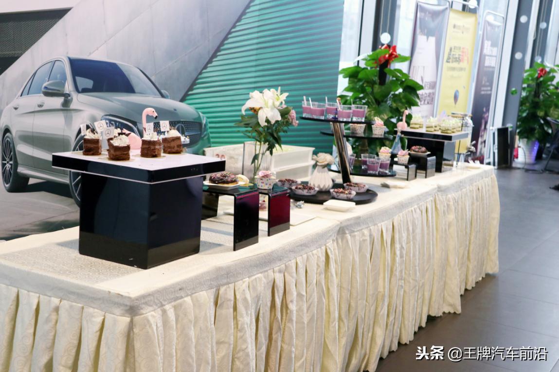 新款梅赛德斯奔驰glc300,全新梅赛德斯奔驰glcsuv