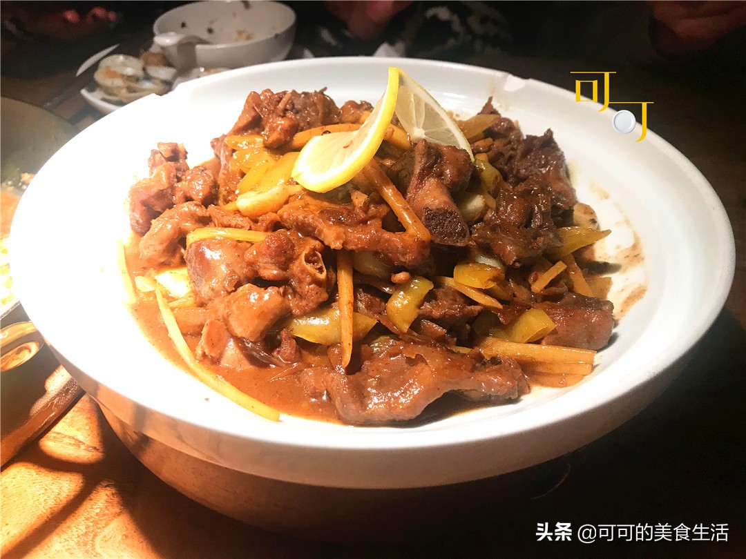 可可春节广西之旅:桂小厨里吃桂菜,4个人284元,最爱柠檬鸭