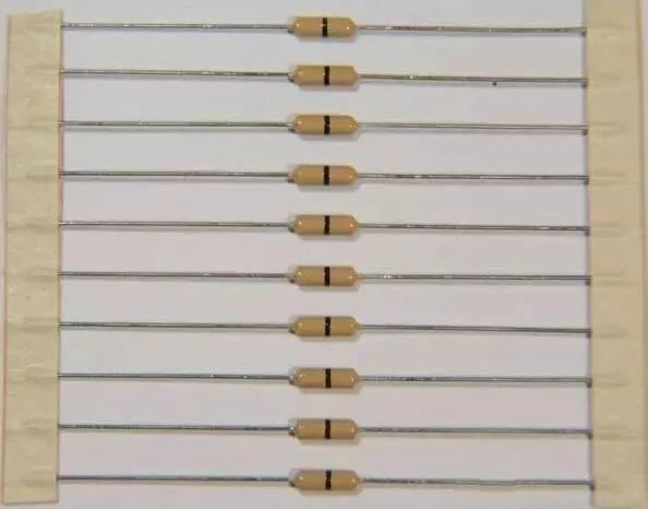 电路板上有0v是什么意思,电路板上0欧电阻的作用