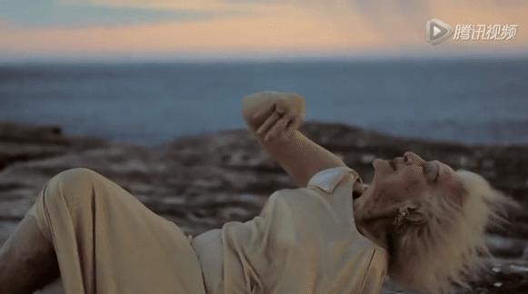 106岁芭蕾舞女终身未婚却人人羡慕：长寿秘诀，远离男人，多跳舞