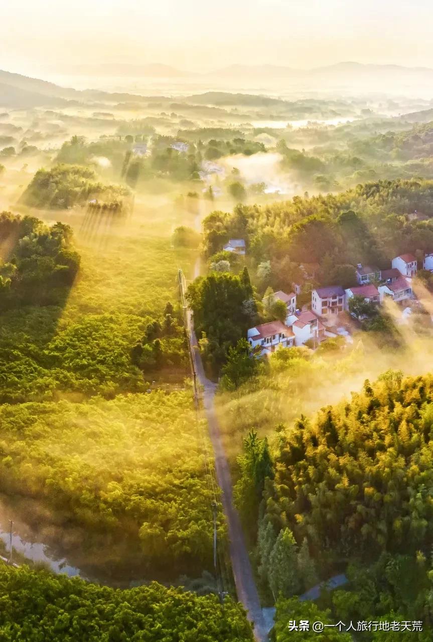 无需攻略,这12个绝美宝藏小城,随便挑一个小住几日,就很惬意
