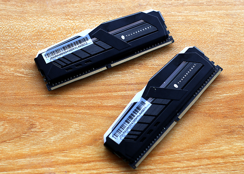 灯光酷炫实力不俗，雷神记忆魔人RGB内存