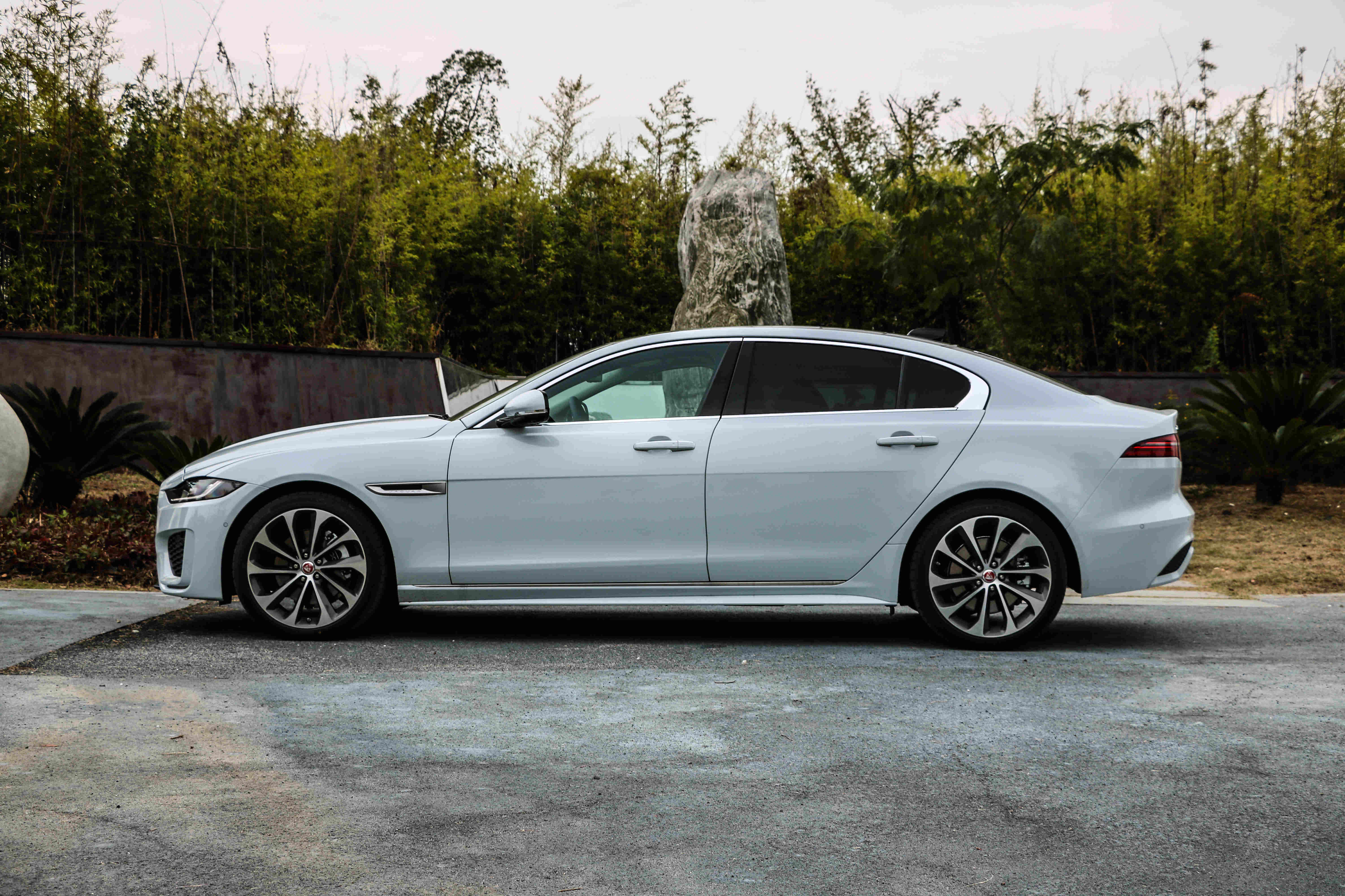 捷豹xel引擎实拍,捷豹xel英杰力哪款