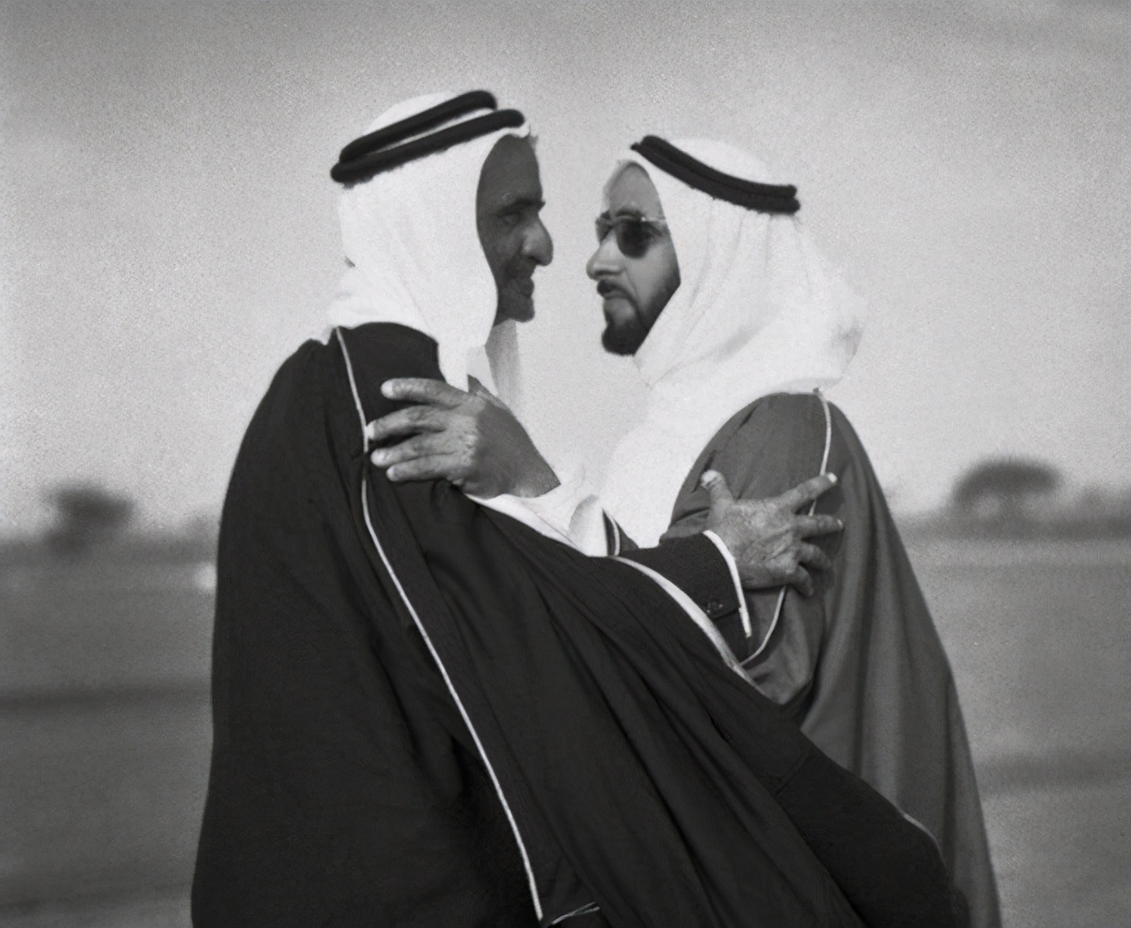 卡塔尔和巴林历史关系,卡塔尔和巴林为什么人口少