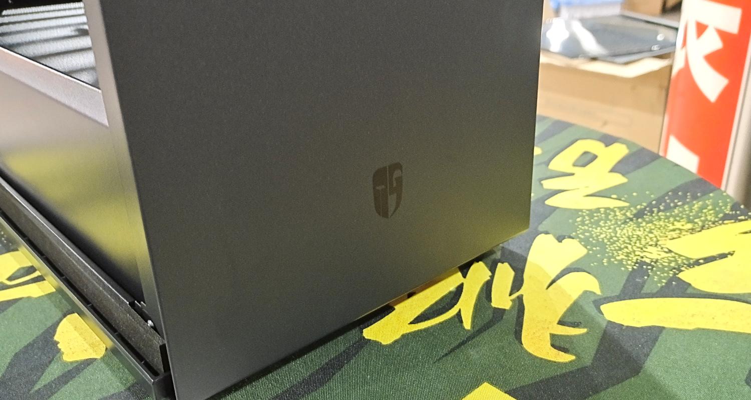 电脑城装机视频教程,九州风神水冷散热器安装过程