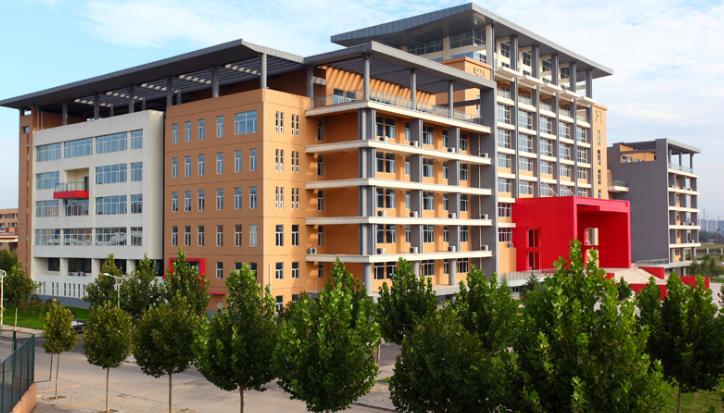 名校国际班,一年学费100000左右的国际学校北京