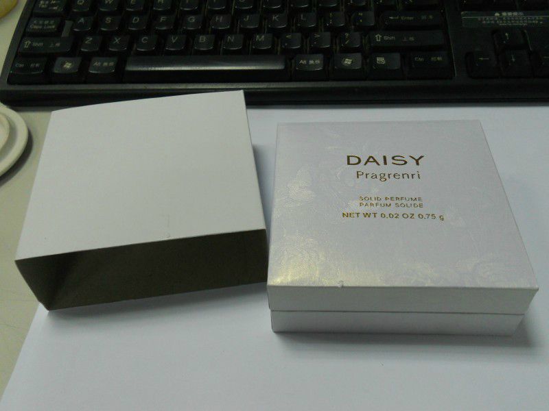 马克雅克布小雏菊留香,马克雅克布雏菊香水有100ml的嘛