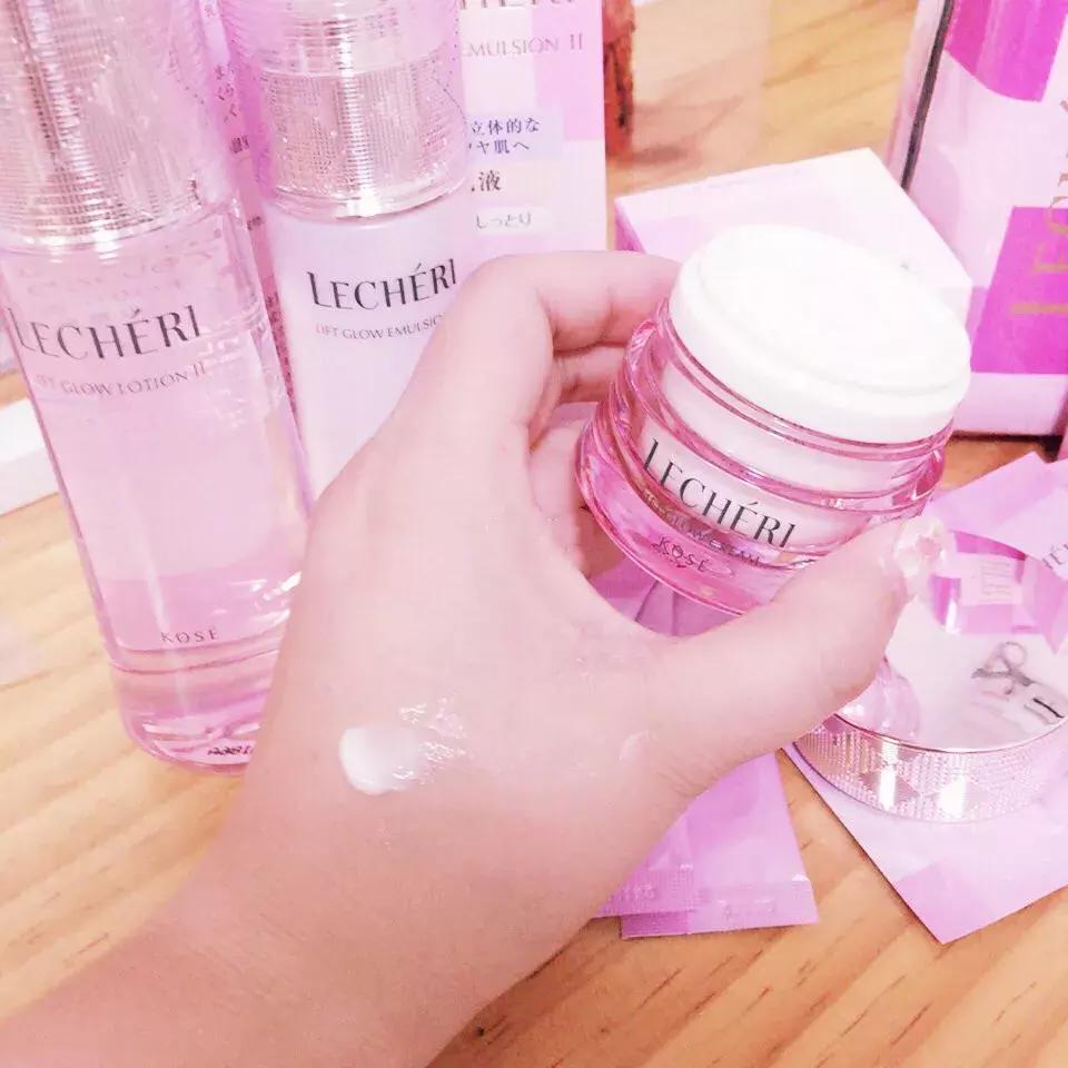 资生堂水乳套装抗皱紧致皮肤,日本保湿抗皱的水乳