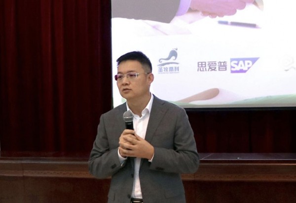 有机纯牛奶圣牧沙漠,圣牧有机奶沙漠