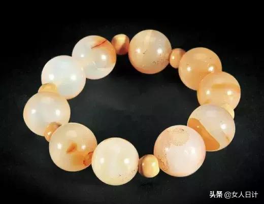 土豪看的手串,最适合穷人玩的5种手串