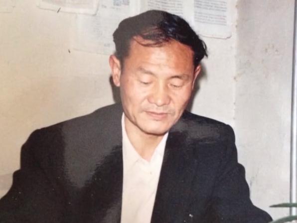 漂亮高材生求职,漂亮高材生