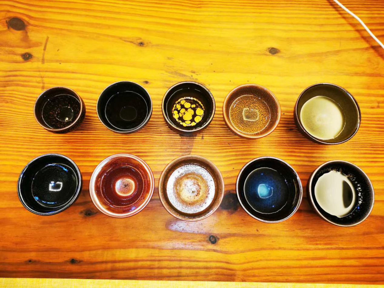 用十多块的建盏喝茶对身体有害吗,为什么建盏喝茶口感更好