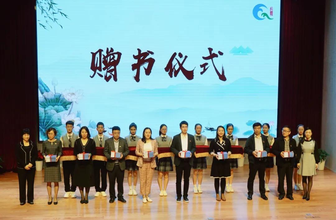 廉洁教育读本廉政文化进校园,廉洁文化走进校园小学读本