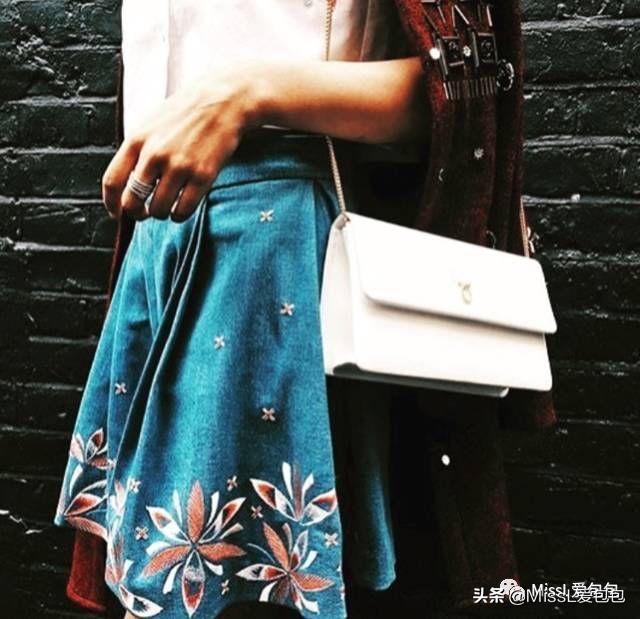 第4只包｜Launer：皇家*用御**，女王奶奶一生推