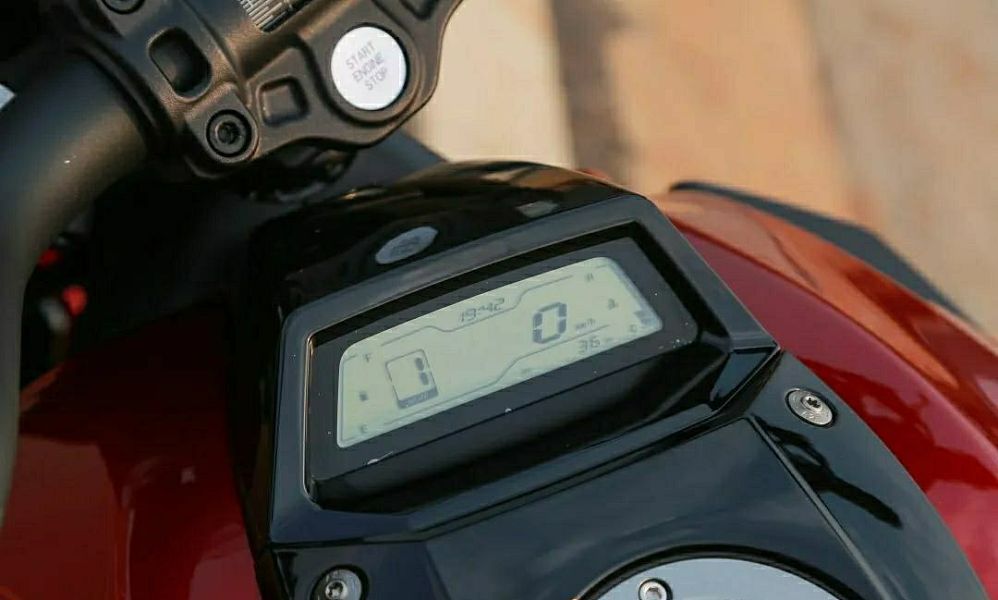 龙嘉V霸650发布:辐条、日清、KYB、无钥、座椅手把加热