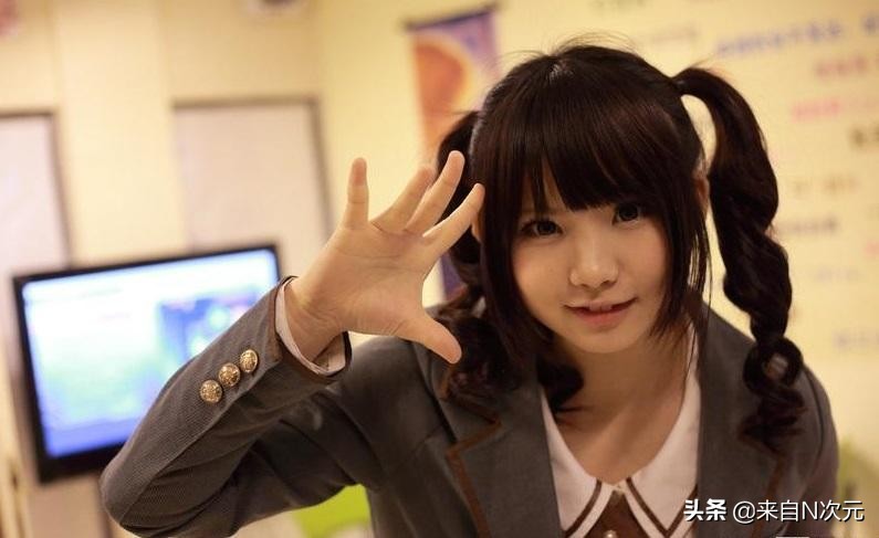 同人漫展c96：雷姆和初音未来coser萌翻天，另类血小板太过雷人