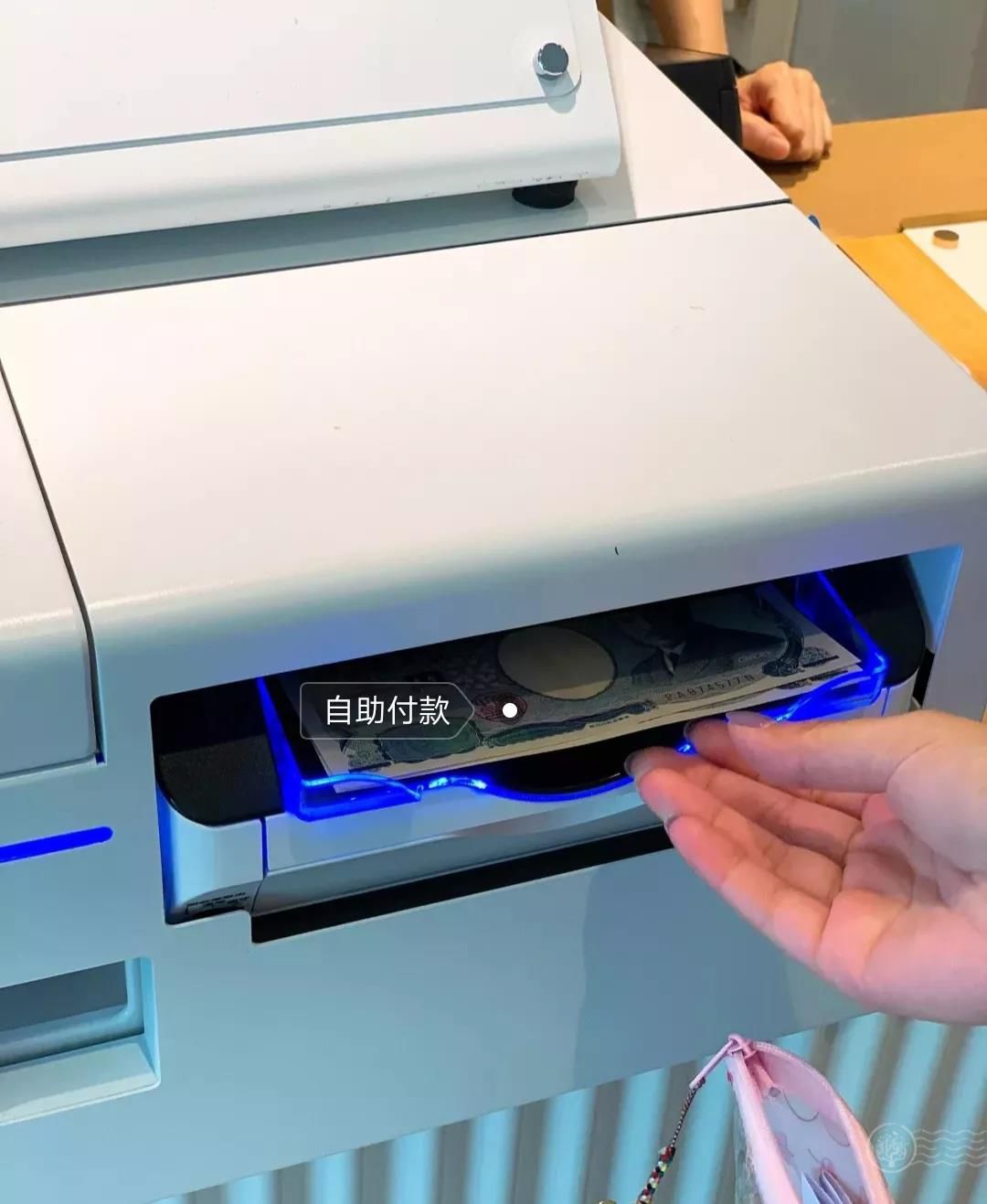 这家奶茶店究竟有多好看，才成为杰伦新歌MV背后“女主”