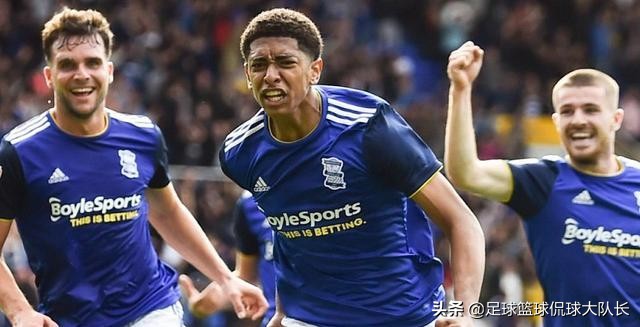 多特曼联桑乔交易费,多特蒙德欲买断桑乔以退为进