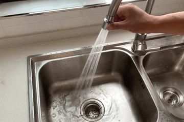 给水龙头装上“花洒”,360°不飞溅还增压,一天省7瓶大怡宝