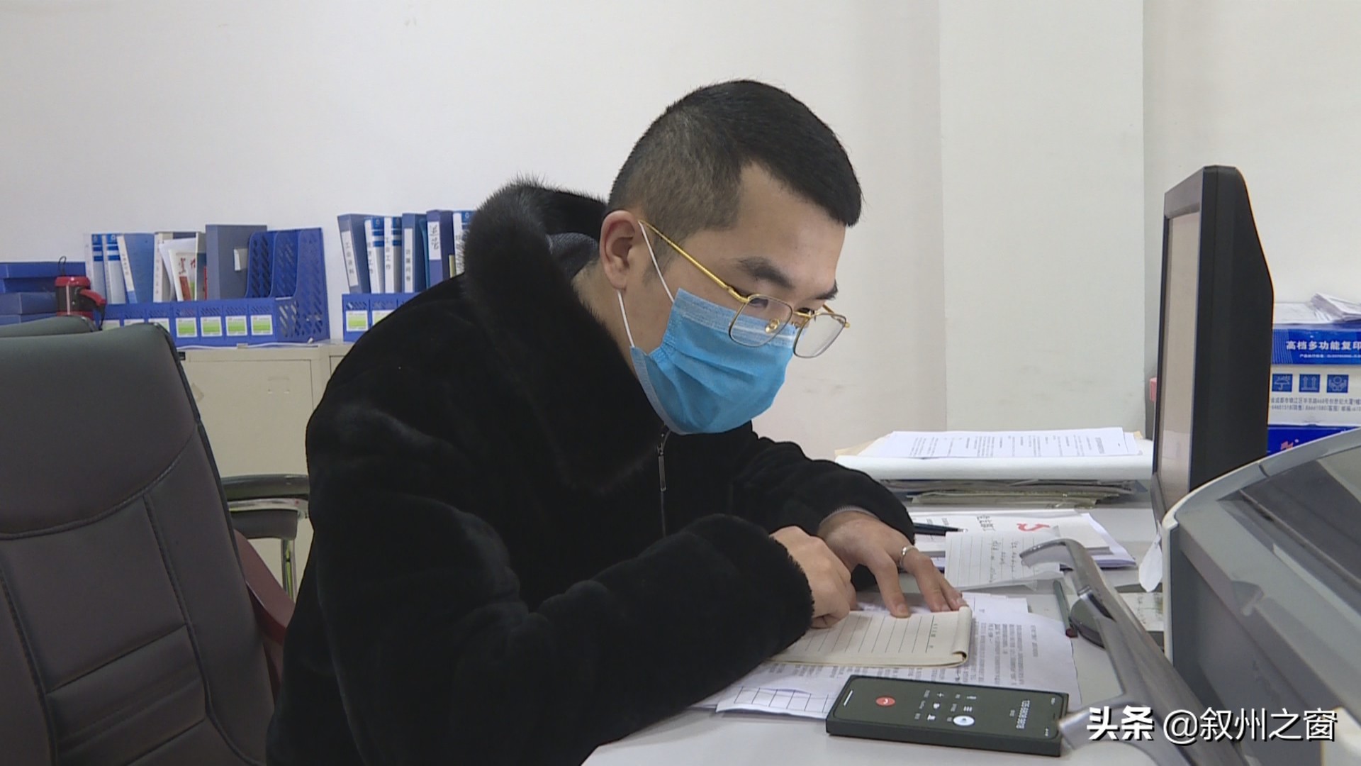 疫情防控中致敬英雄,疫情防控致敬一线人员图片