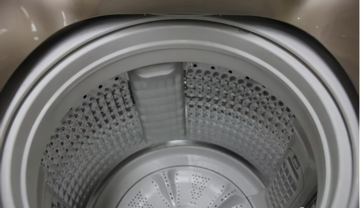 滚筒洗衣机和波轮哪个洗得干净点,洗衣机怎么选择波轮的好坏