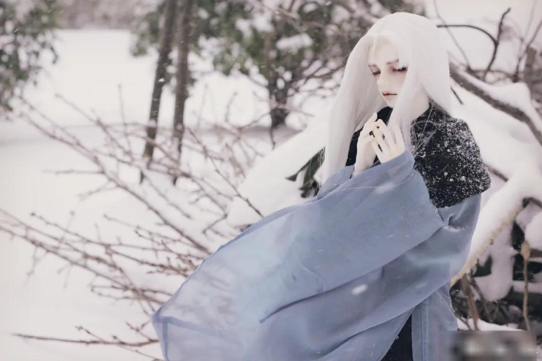 后浪宠儿BJD:顶级化妆师一单收费上万,限量娃衣升值近19倍