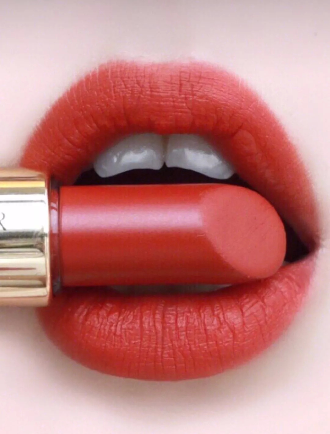 适合16岁女生的大牌口红,选对口红做个精致的猪猪女孩
