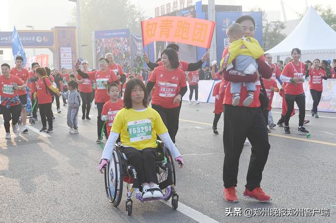 央视主播点赞郑马！跃动的郑州，今天万众瞩目