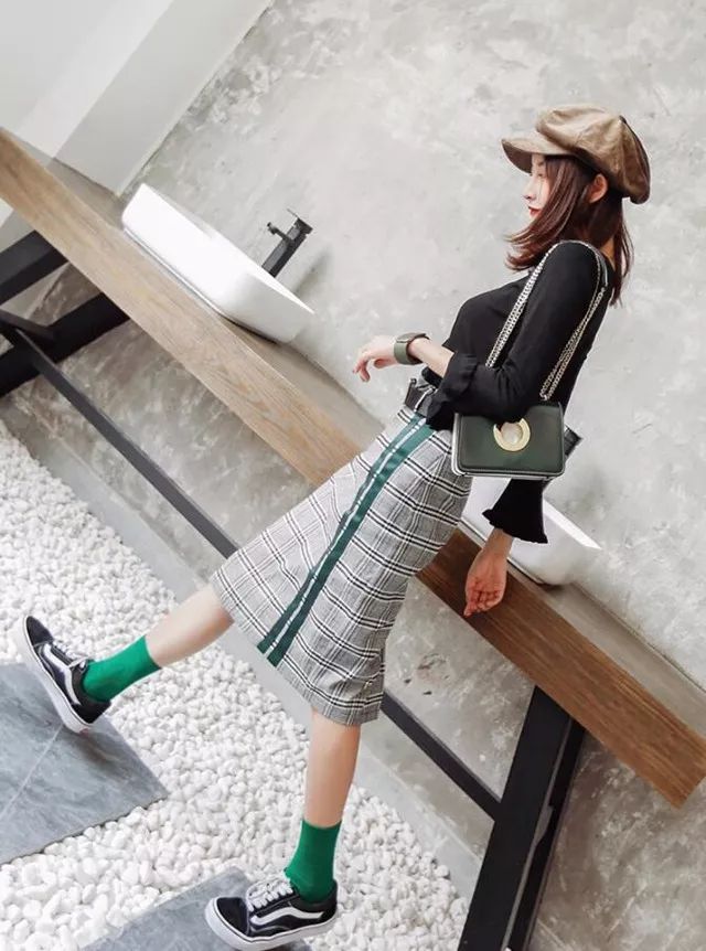 推荐又好看又不贵的裙子,休闲裙子秋冬洋气时髦裙子