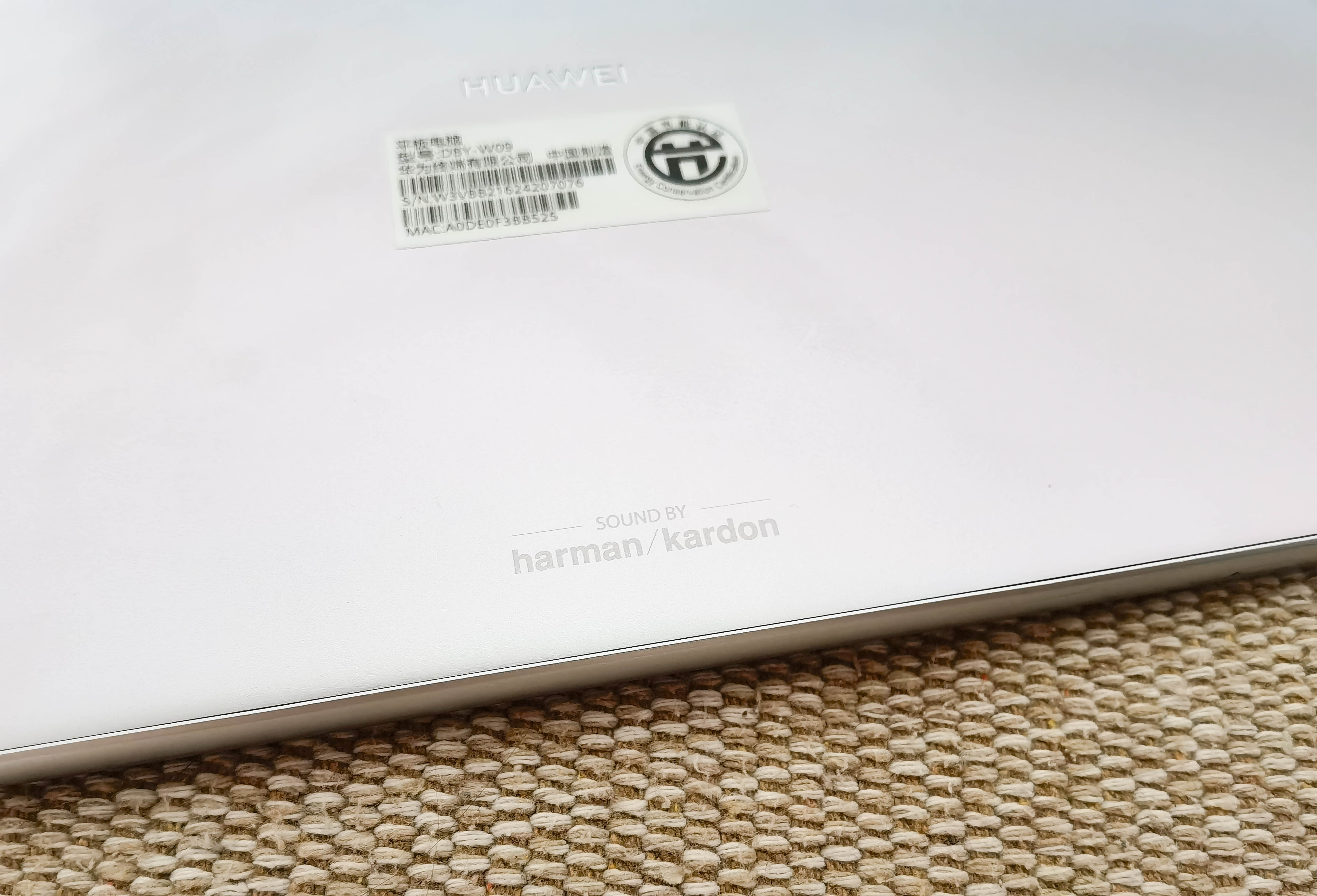 华为matepad11和荣耀v7pro买哪个,华为matepad11性能版和普通版测评